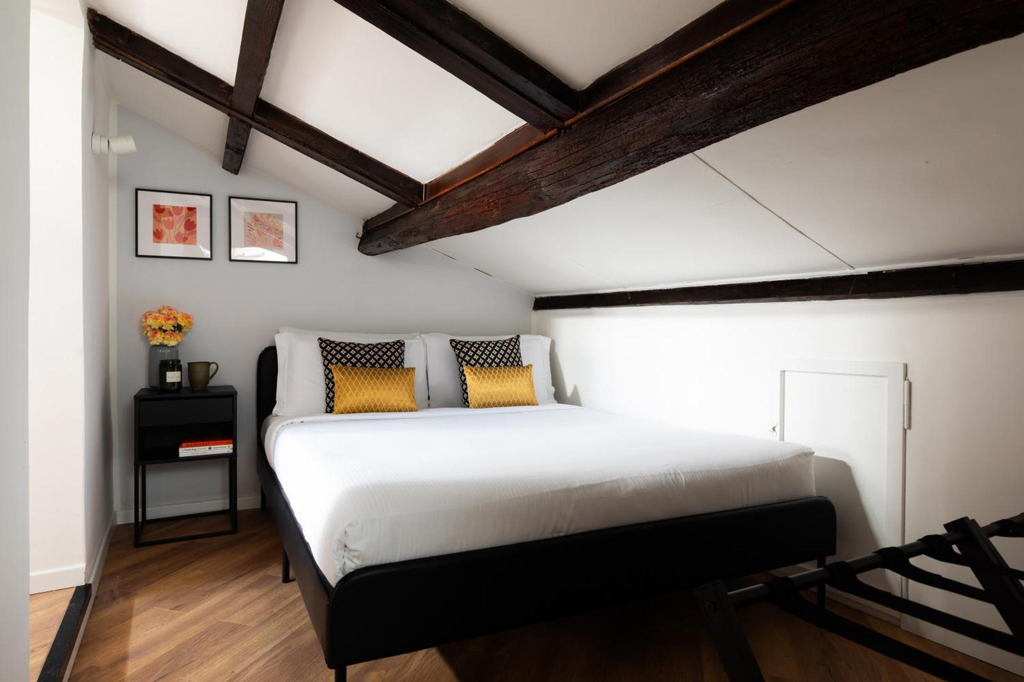 Trastevere Boutique Apartment Rzym Zewnętrze zdjęcie