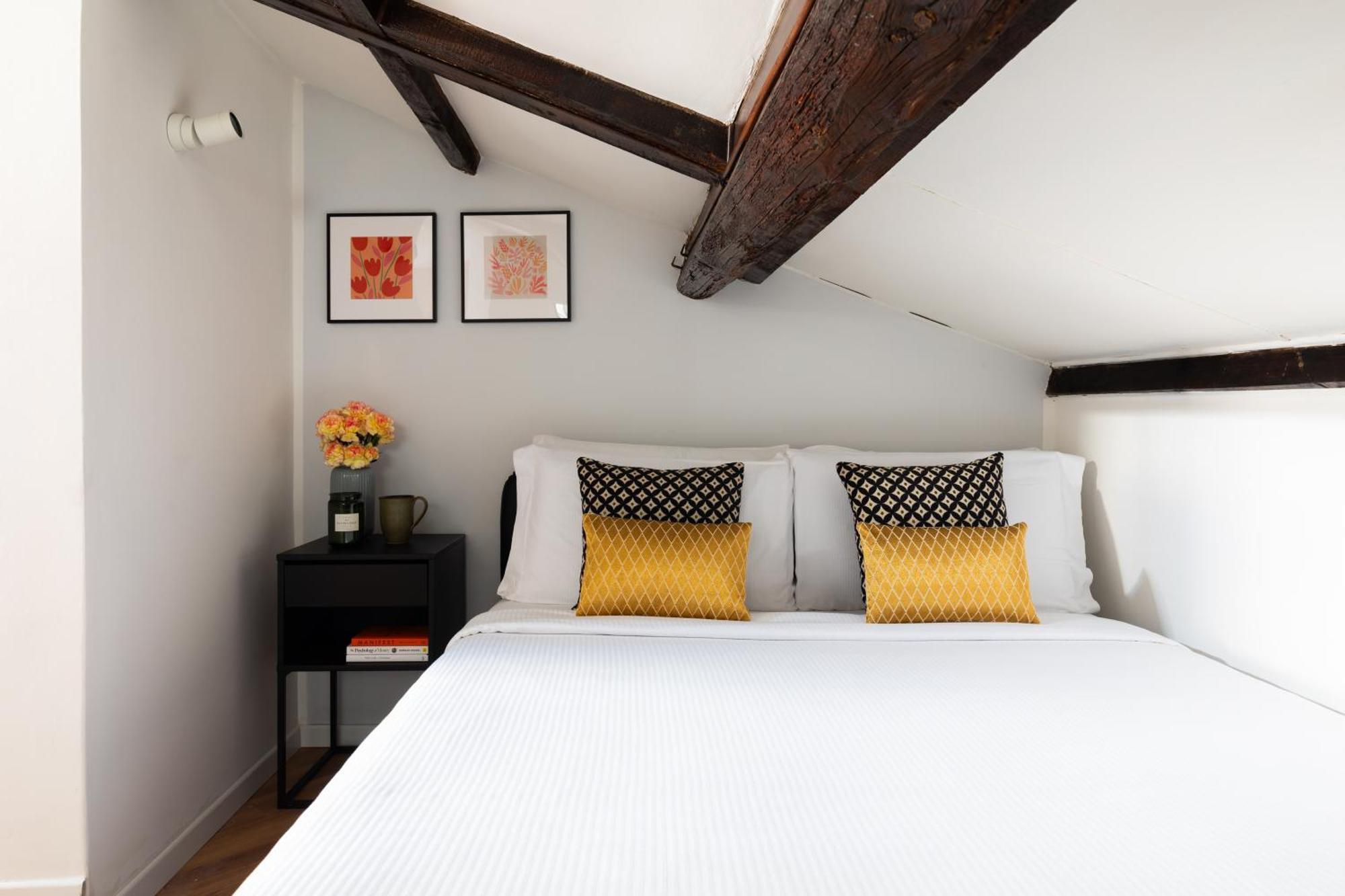 Trastevere Boutique Apartment Rzym Zewnętrze zdjęcie