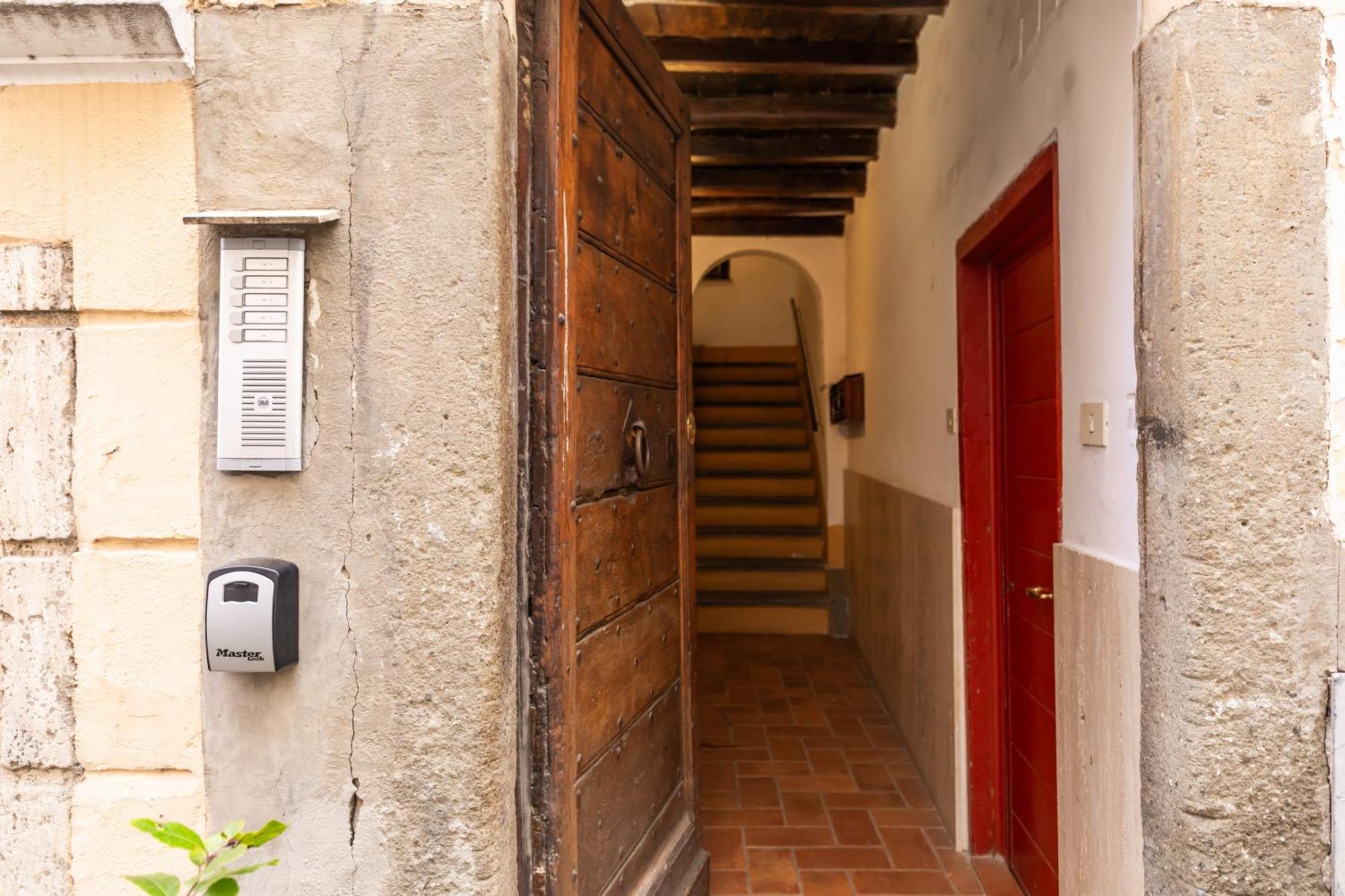 Trastevere Boutique Apartment Rzym Zewnętrze zdjęcie
